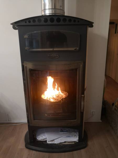 QAÏTO Q20 in a wood stove with reduced plate