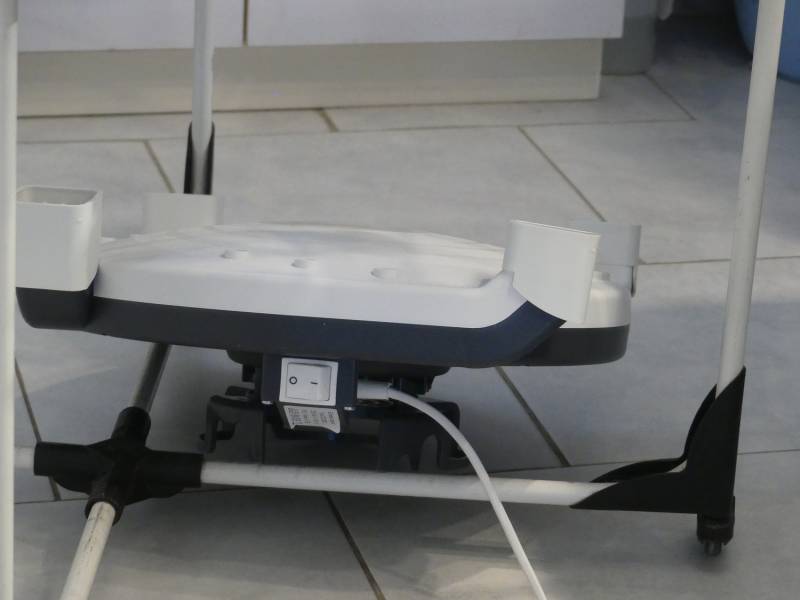 Easy installation of the cloth dryer on your rack feet - Dublin Ireland