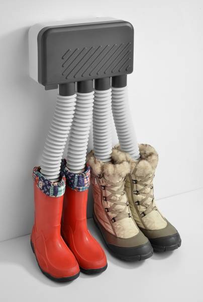 COzziMo ventilated shoe dryer for 2 pairs of après-ski garden boots