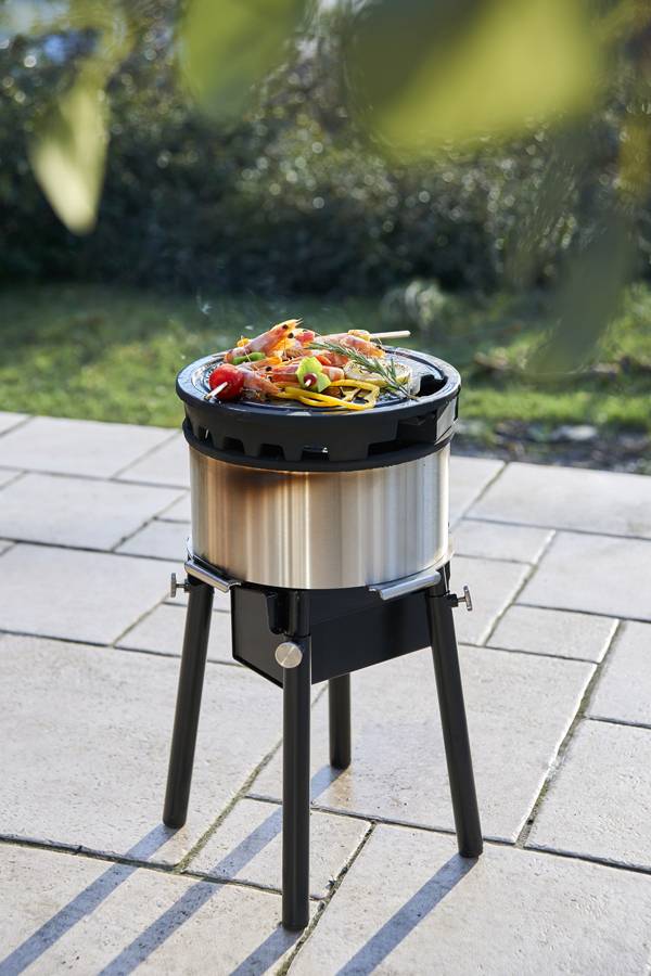 How much pellet supply do you need for heating or outdoor cooking ?