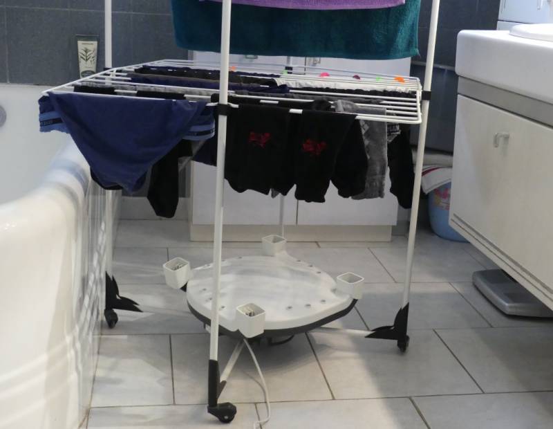 Cloth dryer in a small bathroom - Berlin Germany